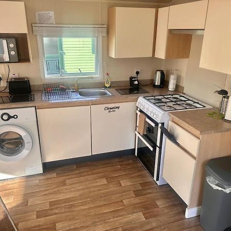 Two Bedroom Willerby Parkhome In Uddingston, Glasgow Exterior foto